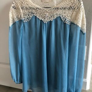 Altar’d State Blue Long Sleeve Tunic Blouse Embroidered / Rhinestone …Small.